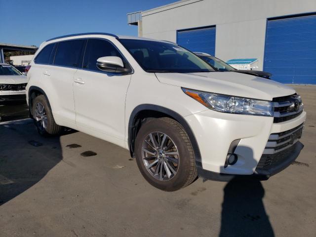 Photo 3 VIN: 5TDJZRFH8HS472192 - TOYOTA HIGHLANDER 