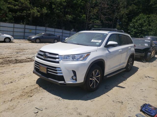 Photo 1 VIN: 5TDJZRFH8HS480678 - TOYOTA HIGHLANDER 