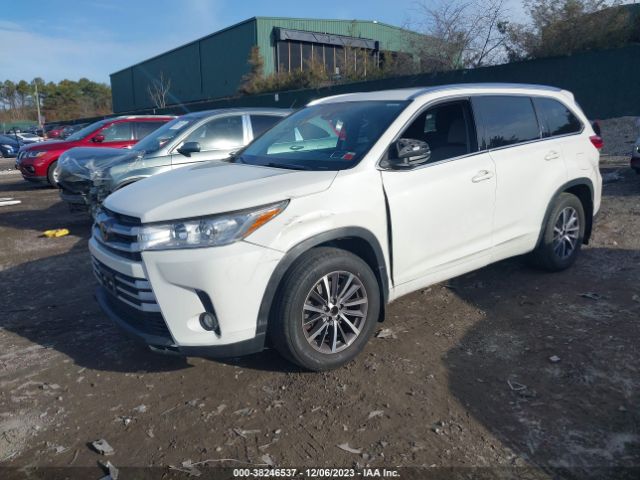 Photo 1 VIN: 5TDJZRFH8HS510942 - TOYOTA HIGHLANDER 