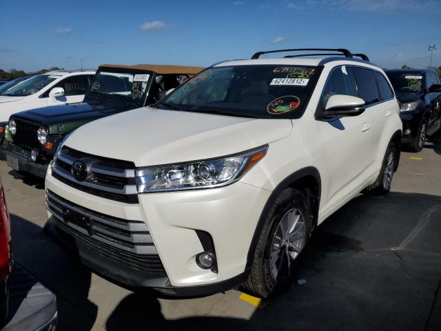 Photo 1 VIN: 5TDJZRFH8HS519804 - TOYOTA HIGHLANDER 