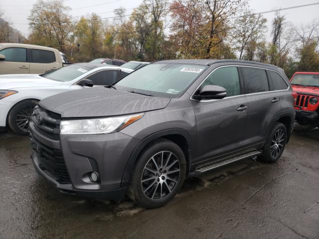 Photo 1 VIN: 5TDJZRFH8JS493629 - TOYOTA HIGHLANDER 