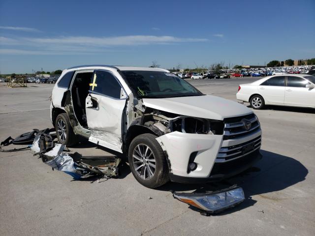 Photo 0 VIN: 5TDJZRFH8JS539170 - TOYOTA HIGHLANDER 