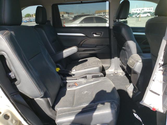 Photo 5 VIN: 5TDJZRFH8JS539170 - TOYOTA HIGHLANDER 