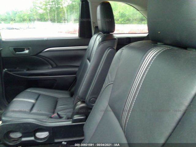 Photo 7 VIN: 5TDJZRFH8JS543400 - TOYOTA HIGHLANDER 