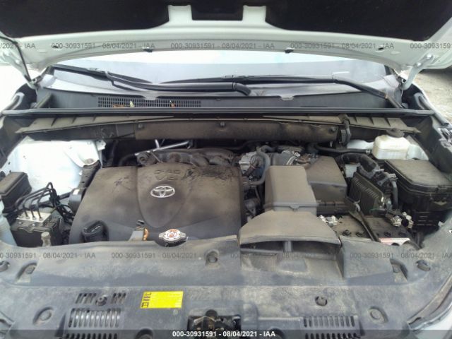 Photo 9 VIN: 5TDJZRFH8JS543400 - TOYOTA HIGHLANDER 