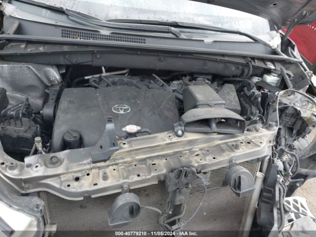 Photo 9 VIN: 5TDJZRFH8JS561217 - TOYOTA HIGHLANDER 