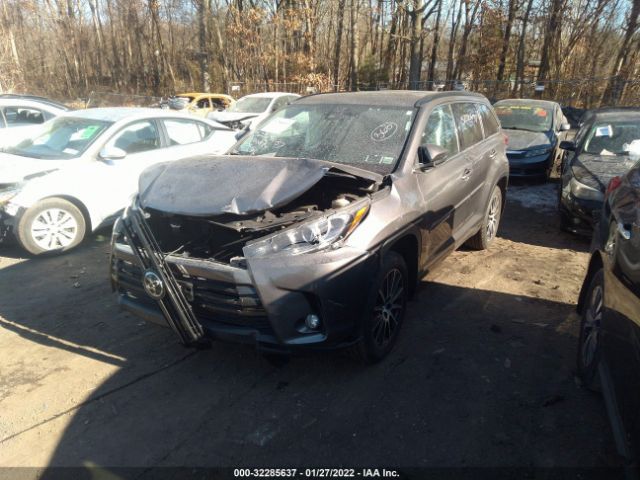 Photo 1 VIN: 5TDJZRFH8JS804301 - TOYOTA HIGHLANDER 