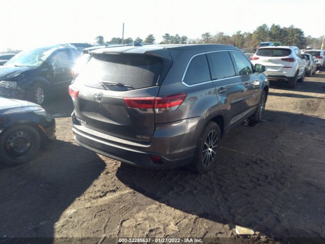 Photo 3 VIN: 5TDJZRFH8JS804301 - TOYOTA HIGHLANDER 