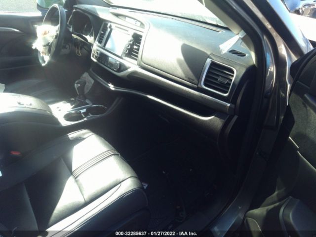 Photo 4 VIN: 5TDJZRFH8JS804301 - TOYOTA HIGHLANDER 