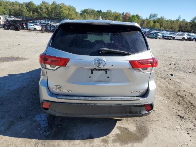 Photo 5 VIN: 5TDJZRFH8JS817226 - TOYOTA HIGHLANDER 