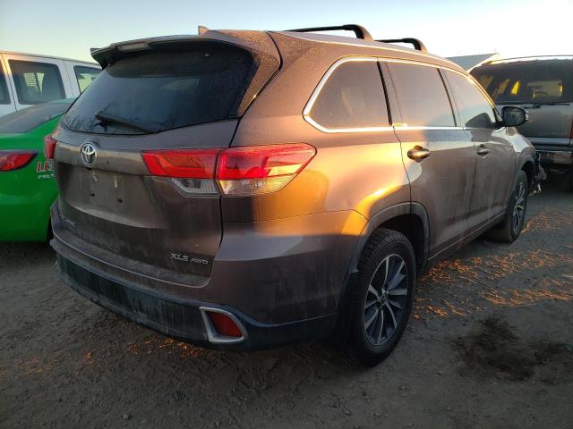 Photo 3 VIN: 5TDJZRFH8JS829151 - TOYOTA HIGHLANDER 