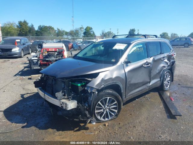 Photo 1 VIN: 5TDJZRFH8JS832714 - TOYOTA HIGHLANDER 