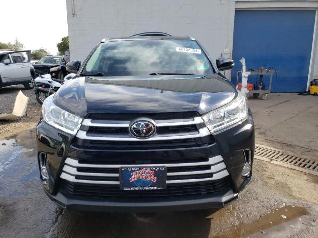 Photo 4 VIN: 5TDJZRFH8JS870749 - TOYOTA HIGHLANDER 