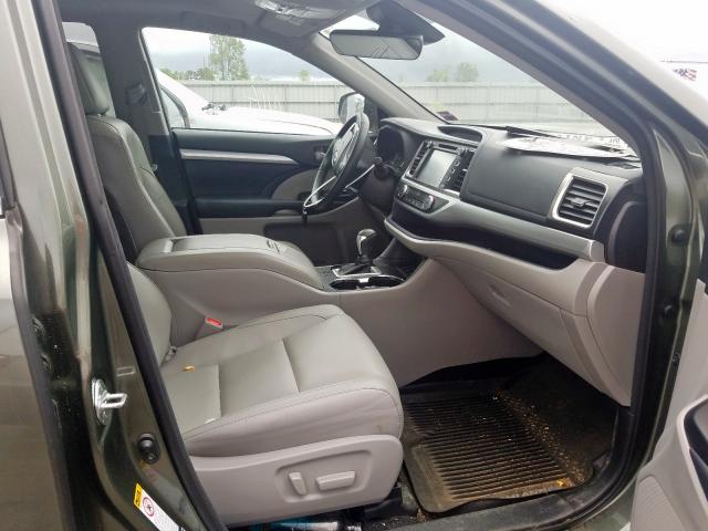 Photo 4 VIN: 5TDJZRFH8JS886207 - TOYOTA HIGHLANDER 