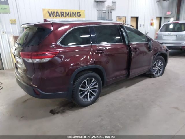 Photo 3 VIN: 5TDJZRFH8JS893013 - TOYOTA HIGHLANDER 