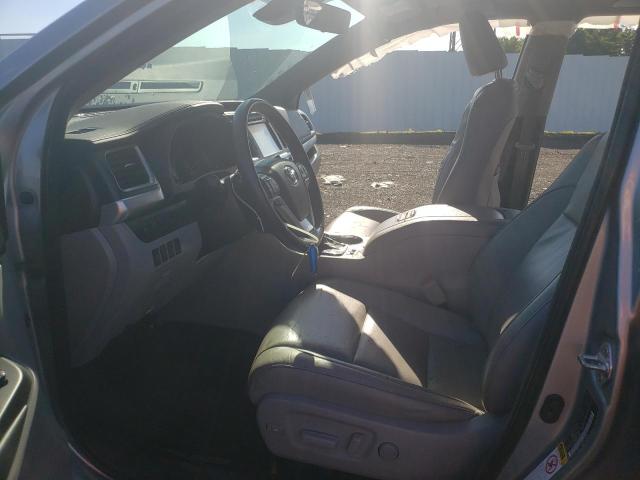 Photo 6 VIN: 5TDJZRFH8JS899345 - TOYOTA HIGHLANDER 