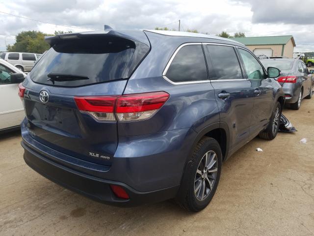 Photo 3 VIN: 5TDJZRFH8JS910831 - TOYOTA HIGHLANDER 