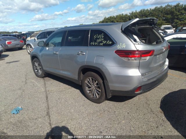 Photo 2 VIN: 5TDJZRFH8KS564409 - TOYOTA HIGHLANDER 