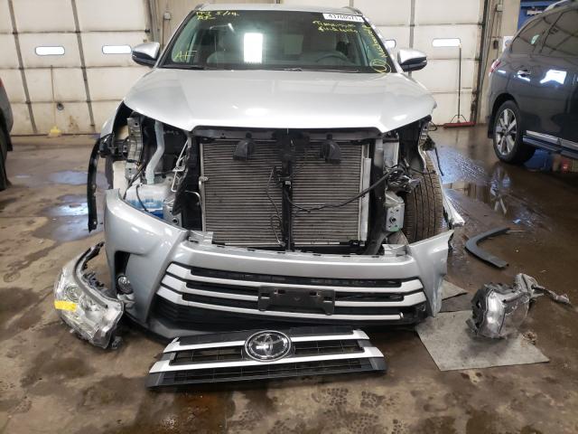 Photo 8 VIN: 5TDJZRFH8KS576897 - TOYOTA HIGHLANDER 