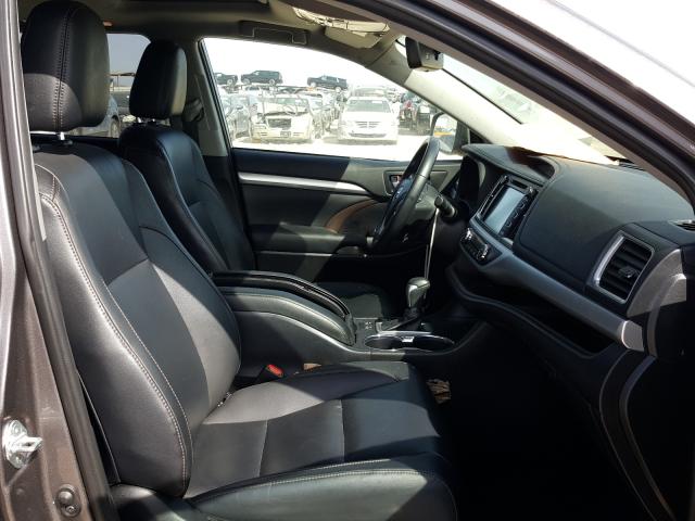 Photo 4 VIN: 5TDJZRFH8KS581114 - TOYOTA HIGHLANDER 