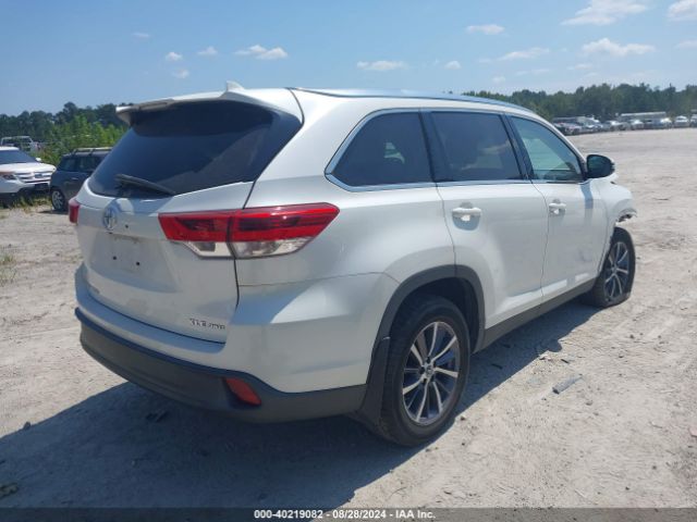 Photo 3 VIN: 5TDJZRFH8KS924469 - TOYOTA HIGHLANDER 