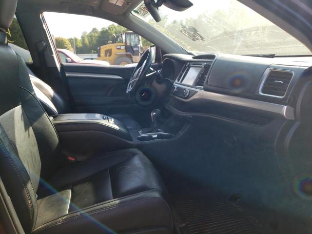 Photo 4 VIN: 5TDJZRFH8KS996675 - TOYOTA HIGHLANDER 