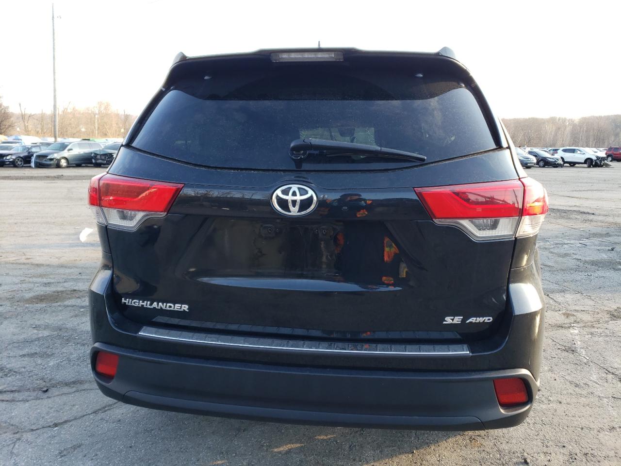 Photo 5 VIN: 5TDJZRFH9HS371968 - TOYOTA HIGHLANDER 