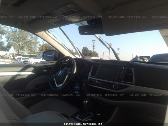 Photo 4 VIN: 5TDJZRFH9HS484030 - TOYOTA HIGHLANDER 