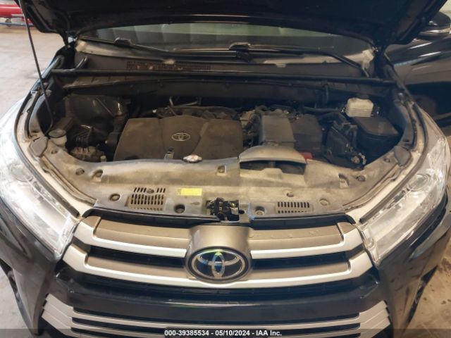 Photo 9 VIN: 5TDJZRFH9JS535676 - TOYOTA HIGHLANDER 