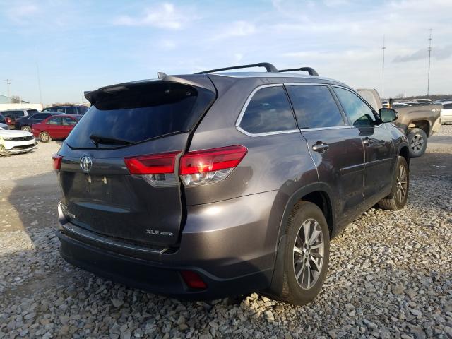 Photo 3 VIN: 5TDJZRFH9JS539131 - TOYOTA HIGHLANDER 