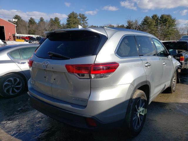 Photo 3 VIN: 5TDJZRFH9JS548735 - TOYOTA HIGHLANDER 