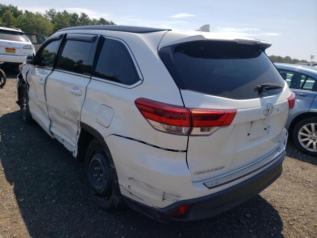 Photo 2 VIN: 5TDJZRFH9JS555135 - TOYOTA HIGHLANDER 