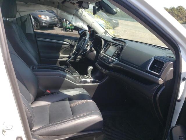 Photo 4 VIN: 5TDJZRFH9JS555135 - TOYOTA HIGHLANDER 