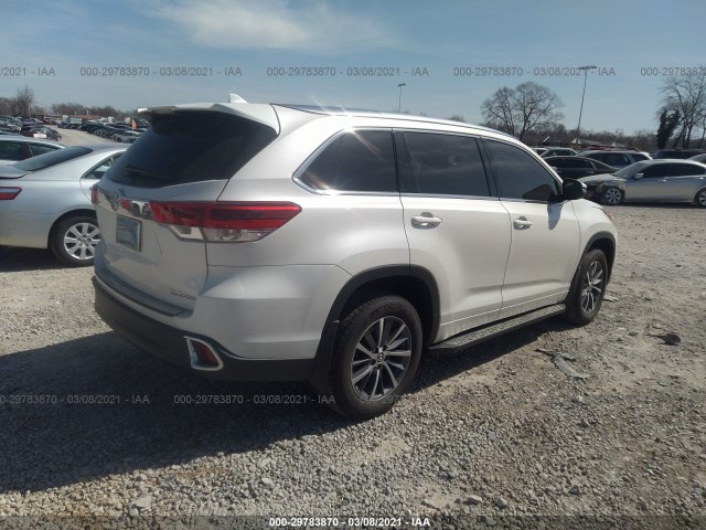 Photo 3 VIN: 5TDJZRFH9JS556026 - TOYOTA HIGHLANDER 