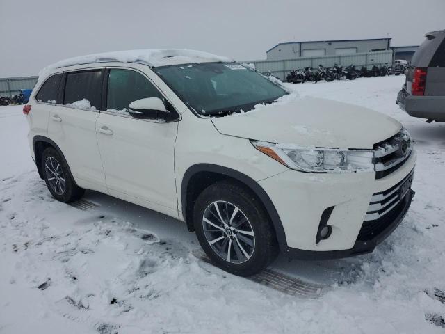 Photo 3 VIN: 5TDJZRFH9JS556625 - TOYOTA HIGHLANDER 