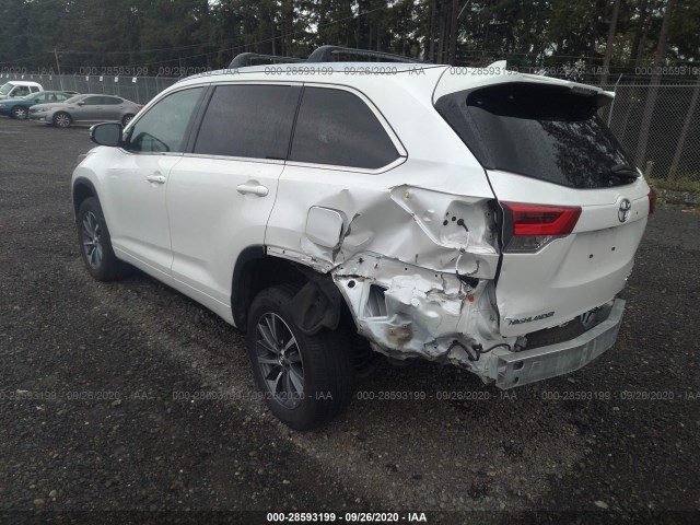 Photo 2 VIN: 5TDJZRFH9JS813167 - TOYOTA HIGHLANDER 