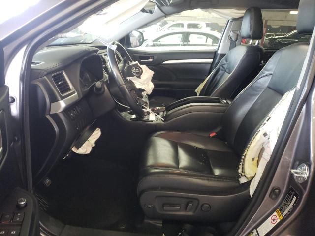 Photo 6 VIN: 5TDJZRFH9JS836237 - TOYOTA HIGHLANDER 