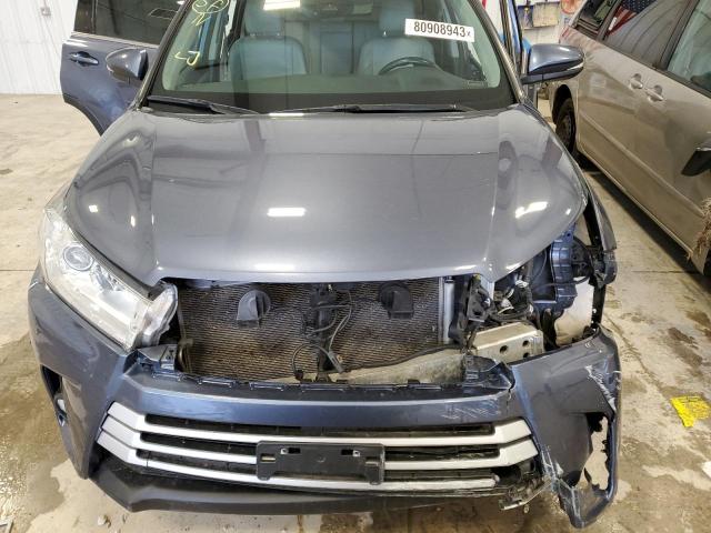 Photo 11 VIN: 5TDJZRFH9JS867892 - TOYOTA HIGHLANDER 