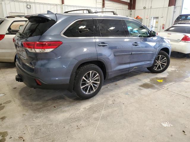 Photo 2 VIN: 5TDJZRFH9JS867892 - TOYOTA HIGHLANDER 