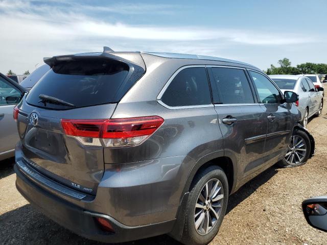 Photo 2 VIN: 5TDJZRFH9JS870422 - TOYOTA HIGHLANDER 