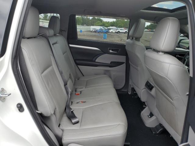 Photo 5 VIN: 5TDJZRFH9JS891853 - TOYOTA HIGHLANDER 