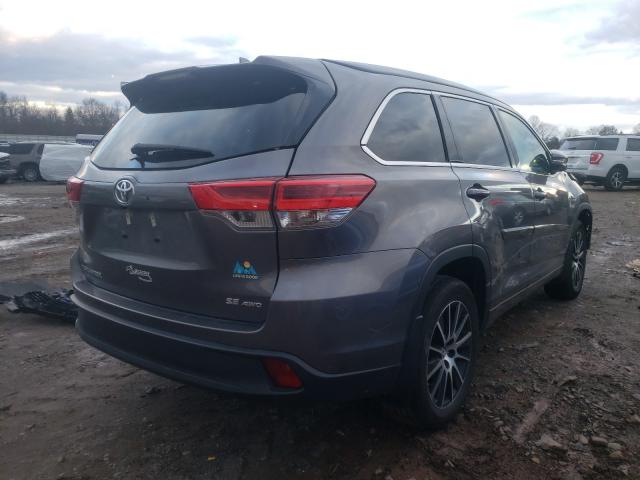 Photo 3 VIN: 5TDJZRFH9JS897393 - TOYOTA HIGHLANDER 