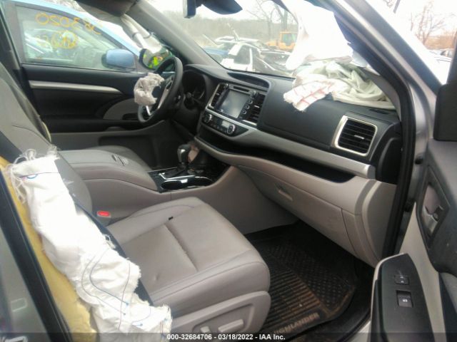 Photo 4 VIN: 5TDJZRFH9KS583020 - TOYOTA HIGHLANDER 