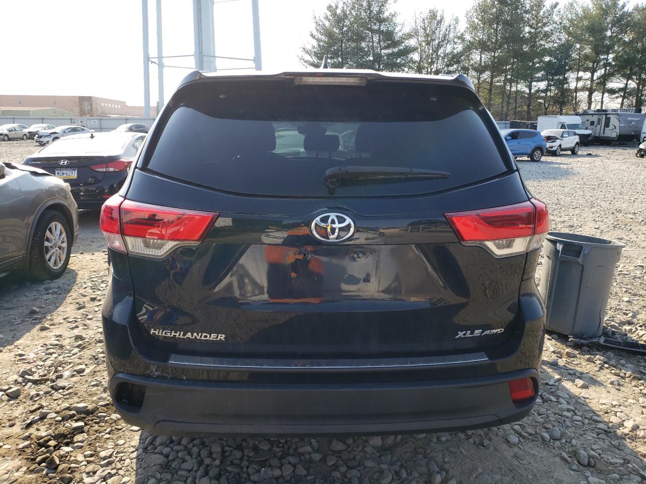 Photo 5 VIN: 5TDJZRFH9KS594440 - TOYOTA HIGHLANDER 