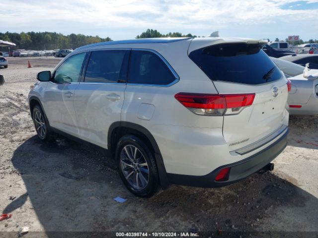 Photo 2 VIN: 5TDJZRFH9KS622253 - TOYOTA HIGHLANDER 