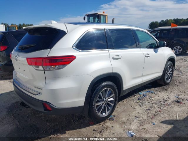 Photo 3 VIN: 5TDJZRFH9KS622253 - TOYOTA HIGHLANDER 