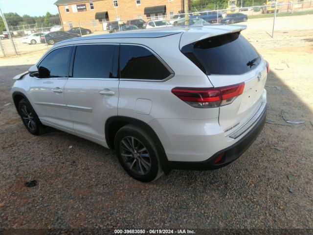 Photo 2 VIN: 5TDJZRFHXHS448749 - TOYOTA HIGHLANDER 