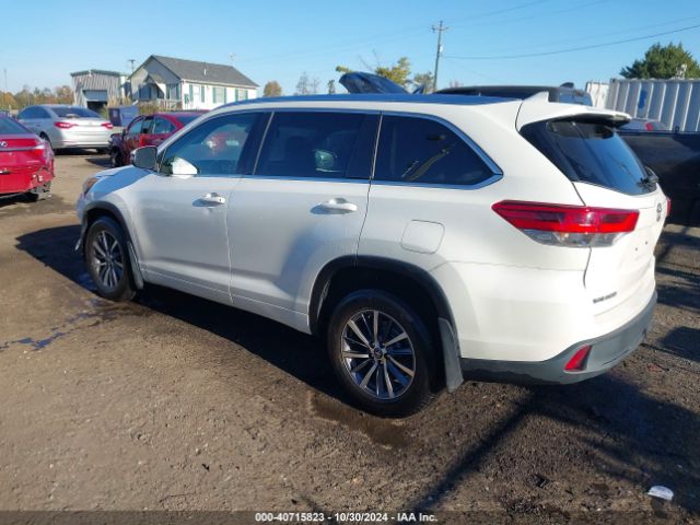 Photo 2 VIN: 5TDJZRFHXHS508822 - TOYOTA HIGHLANDER 