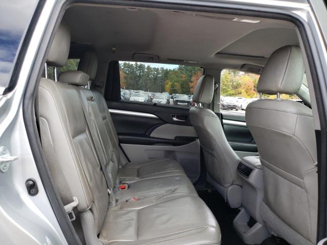 Photo 10 VIN: 5TDJZRFHXJS526467 - TOYOTA HIGHLANDER 