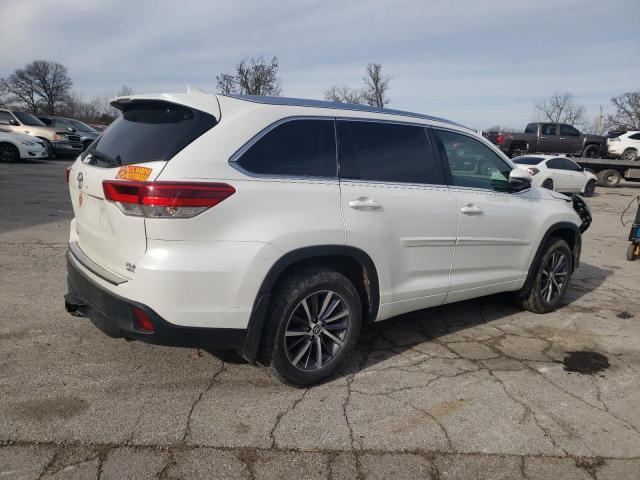 Photo 2 VIN: 5TDJZRFHXJS547397 - TOYOTA HIGHLANDER 